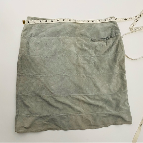 Krizia Italy rare 100% sheepskin Gray suede skirt - Picture 9 of 9